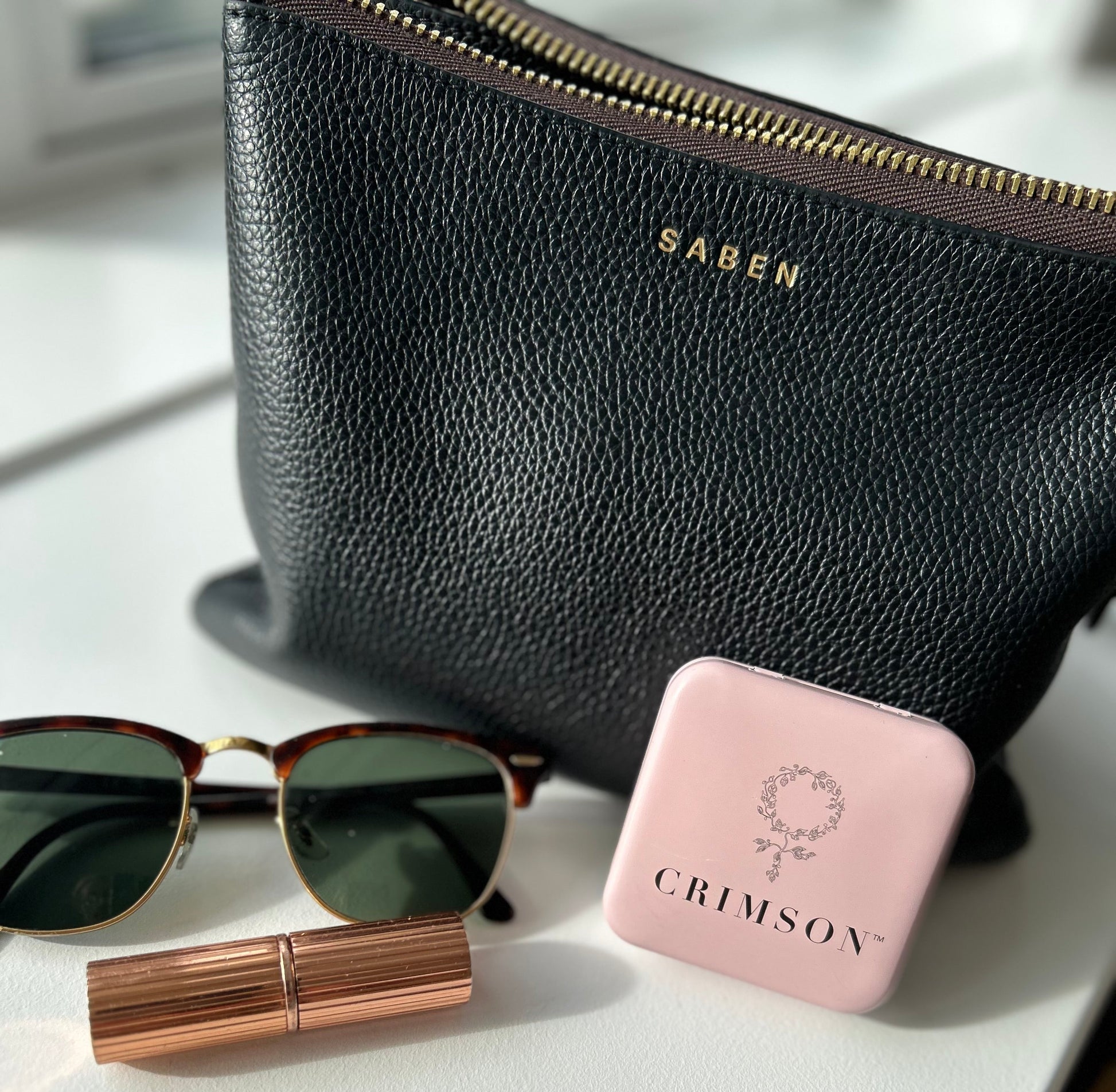 Crimson Compact Tampon Purse Tin Crimson